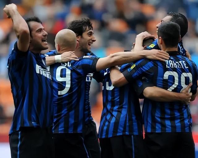 关于意大利杯赛程吃紧，莱比锡国际比赛日官宣签约，态度坚定，轮换策略成焦点的信息